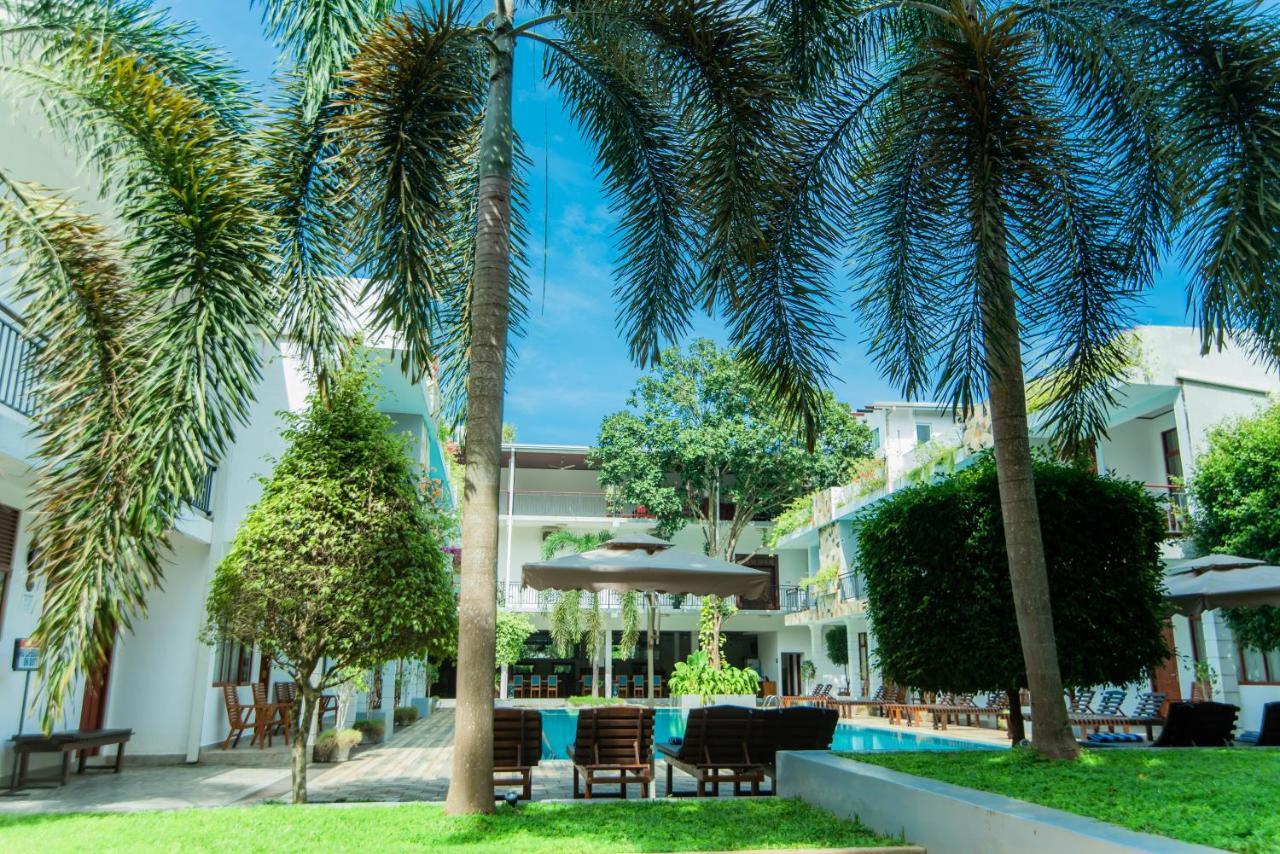 Royal Reach Udawalawe Hotel Buitenkant foto