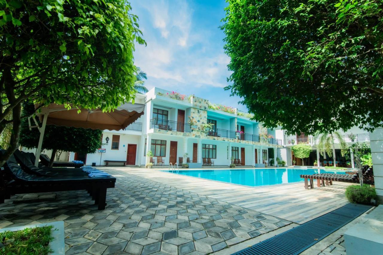 Royal Reach Udawalawe Hotel Buitenkant foto