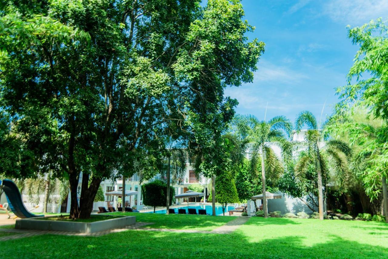 Royal Reach Udawalawe Hotel Buitenkant foto