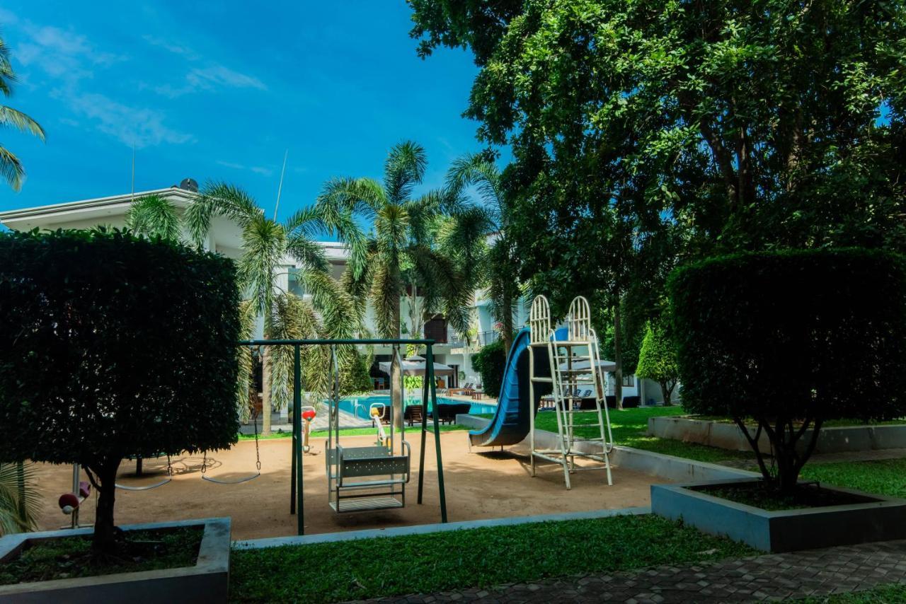 Royal Reach Udawalawe Hotel Buitenkant foto