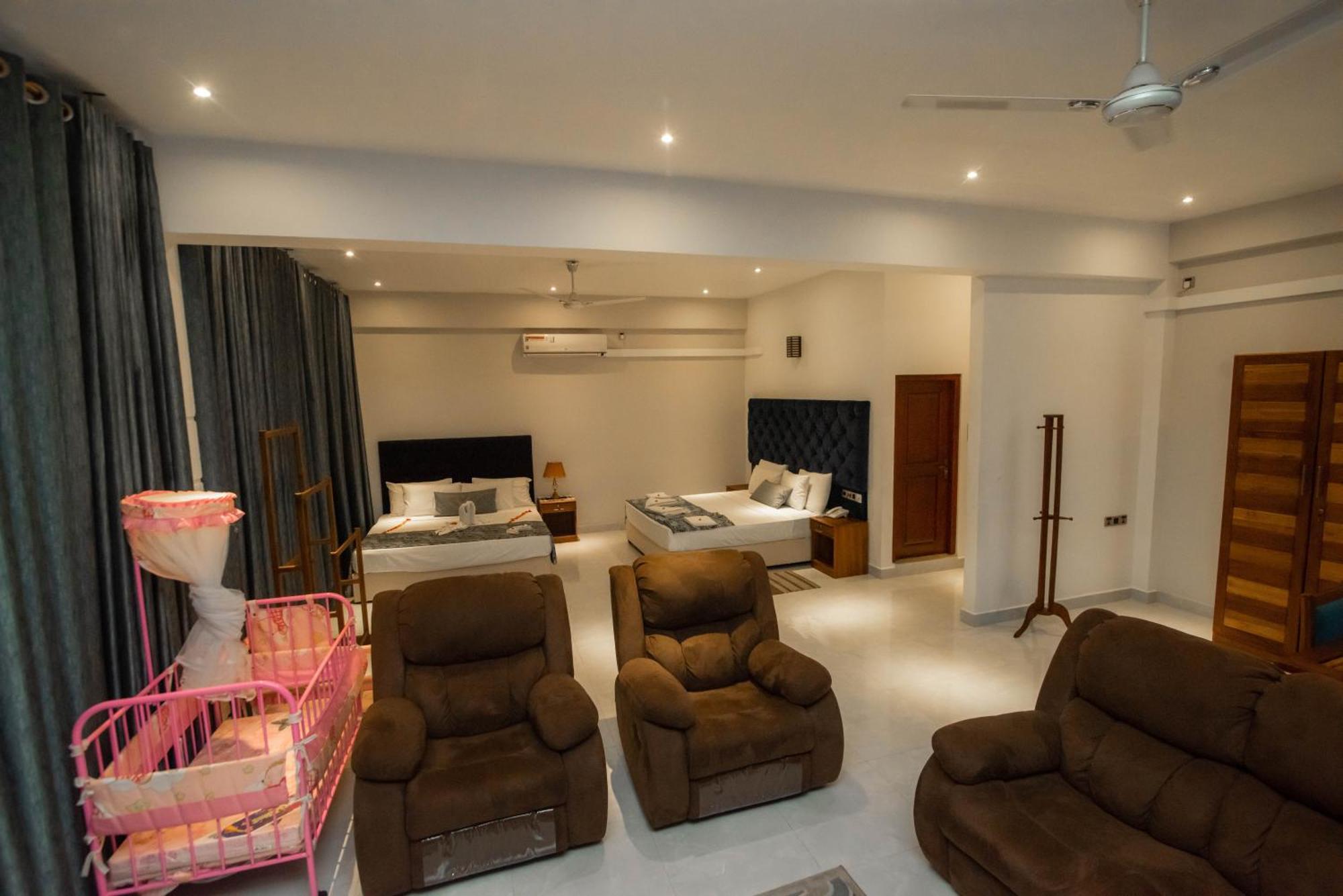 Royal Reach Udawalawe Hotel Kamer foto