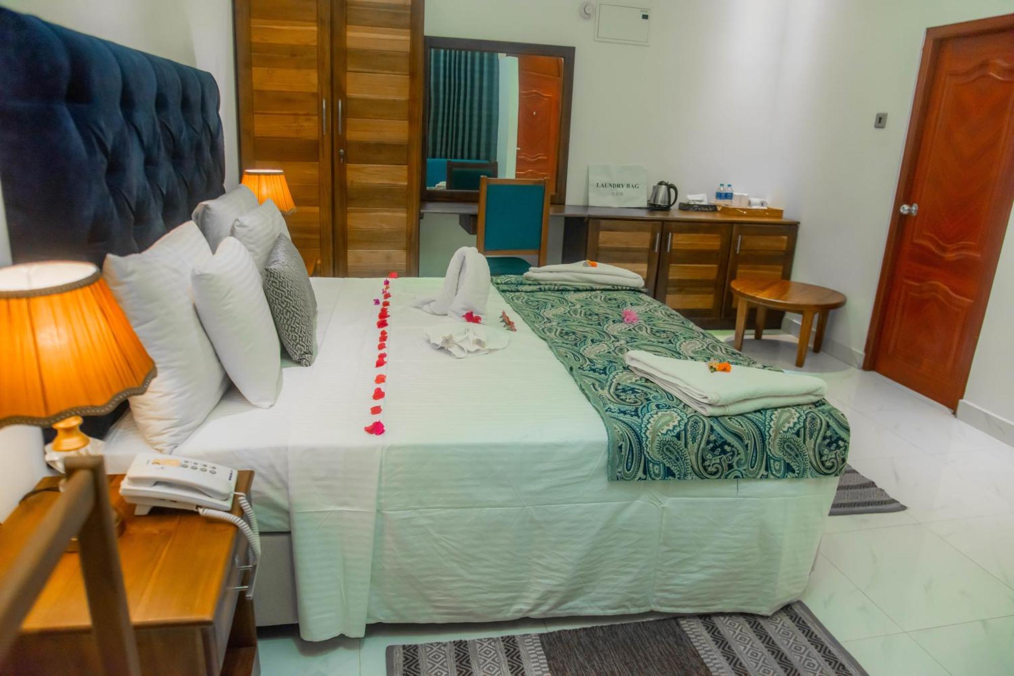 Royal Reach Udawalawe Hotel Kamer foto